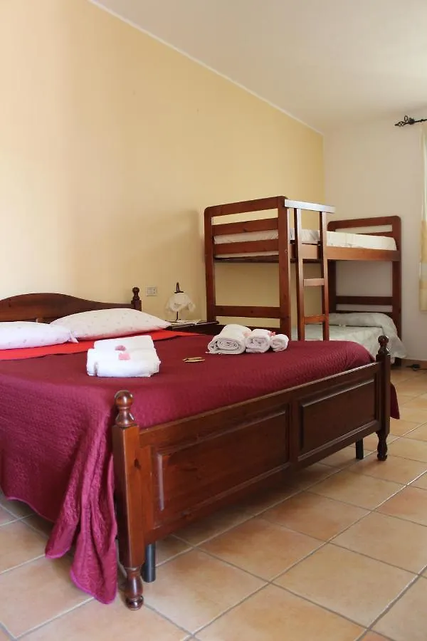 Farm stay Agriturismo L' Agrumeto Villa Girasole Italy