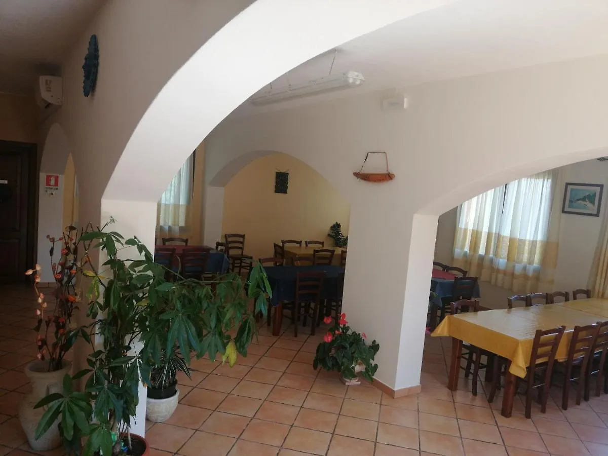 Agriturismo L' Agrumeto Villa Girasole Çiftlik konaklama