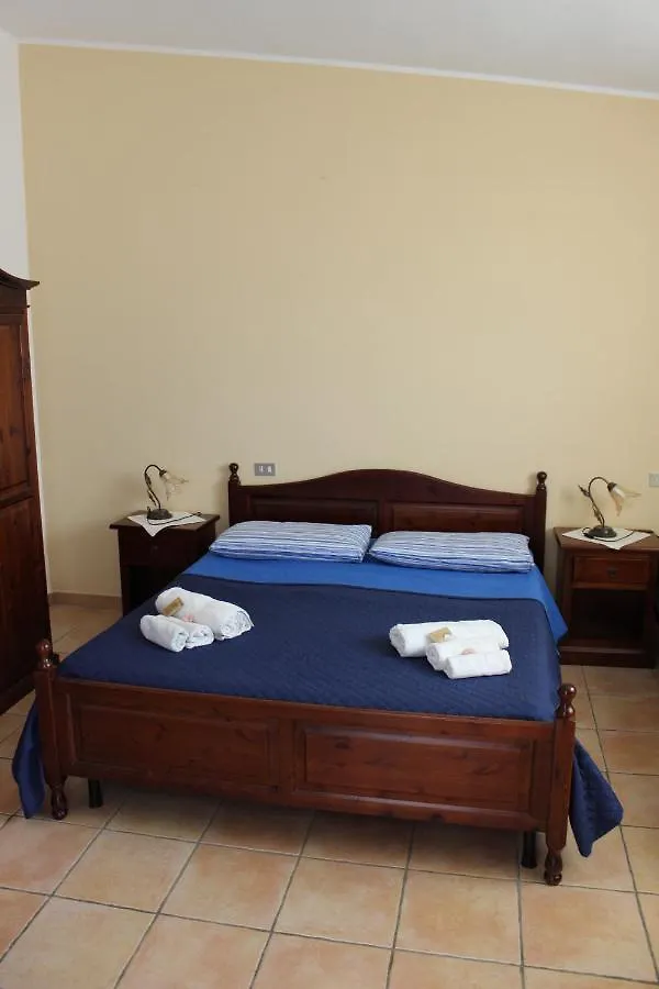 Agriturismo L' Agrumeto Villa Girasole 0*,  Italia